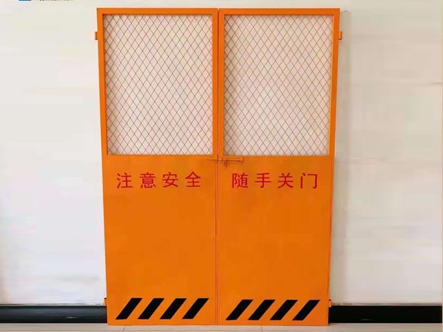 电梯防护安全门